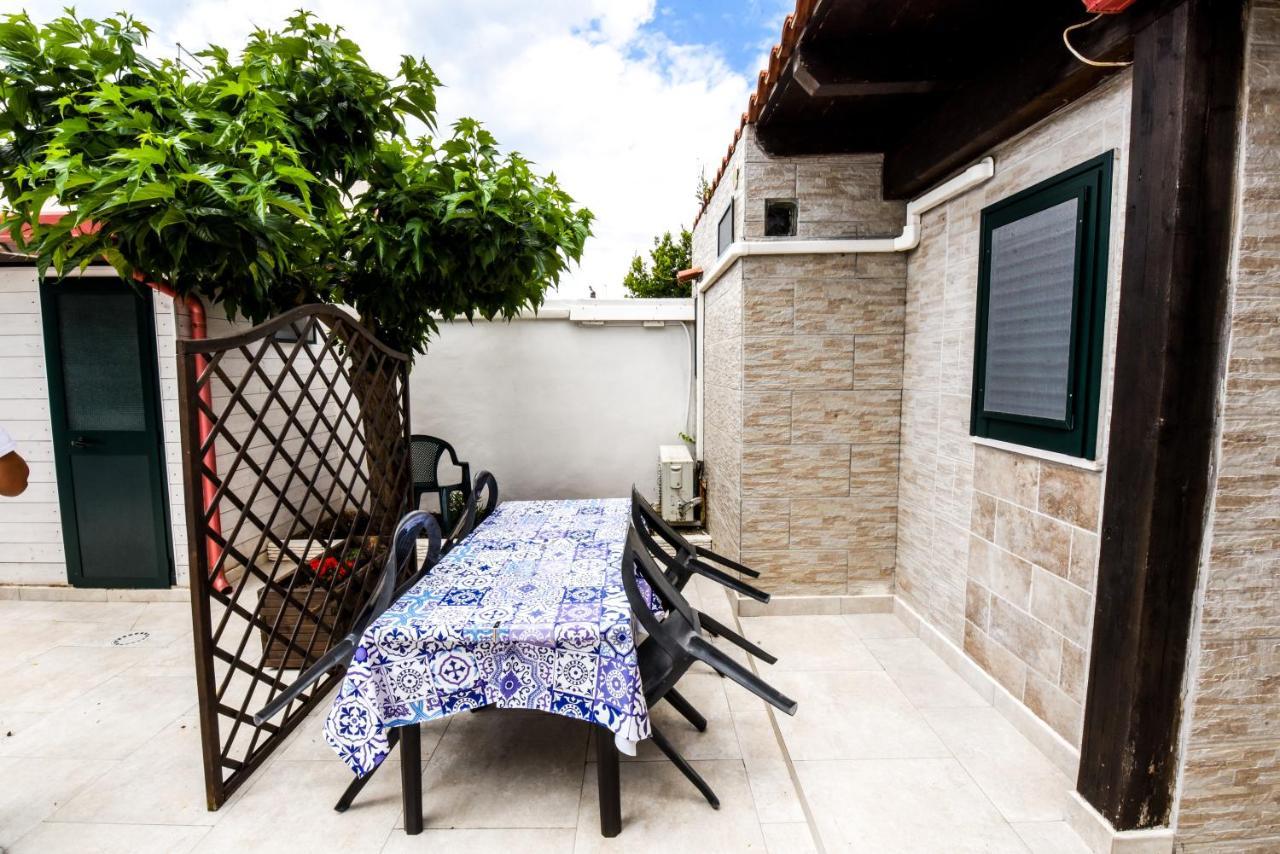 B&B Macchia Mediterranea San Pietro in Bevagna Exterior foto